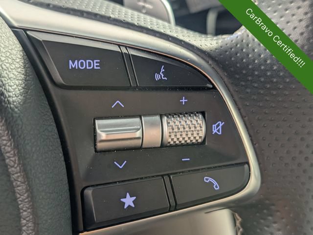 Used 2025 Genesis G70 2.5T AWD/4WD image 17
