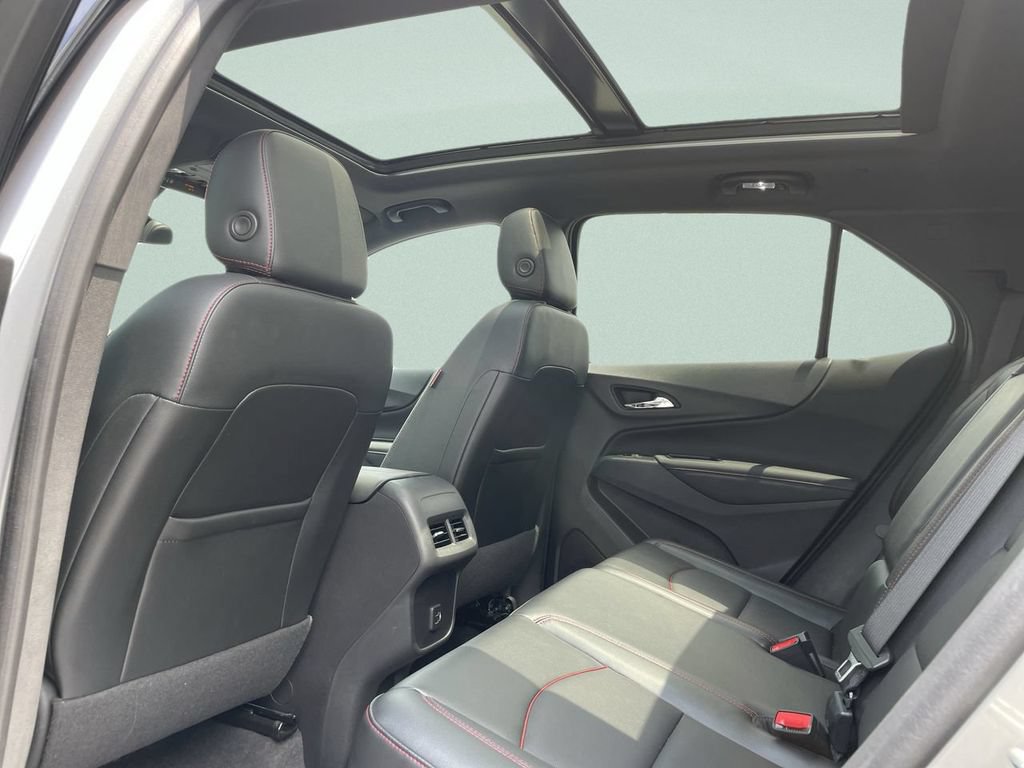 Used 2023 Chevrolet Equinox RS w/ RS Leather Package FWD image 20