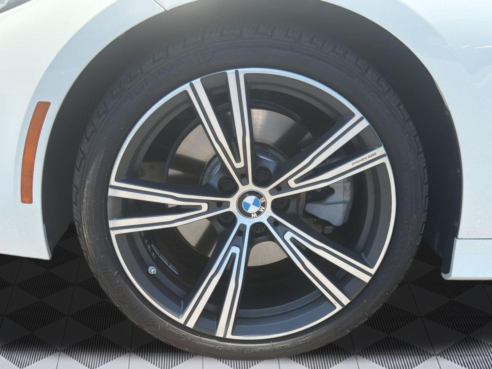 Used 2023 BMW 330i Sedan w/ Driving Assistance Package RWD image 13