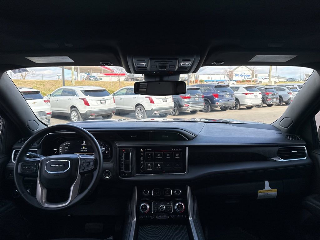 Used 2024 GMC Yukon XL Denali image 25