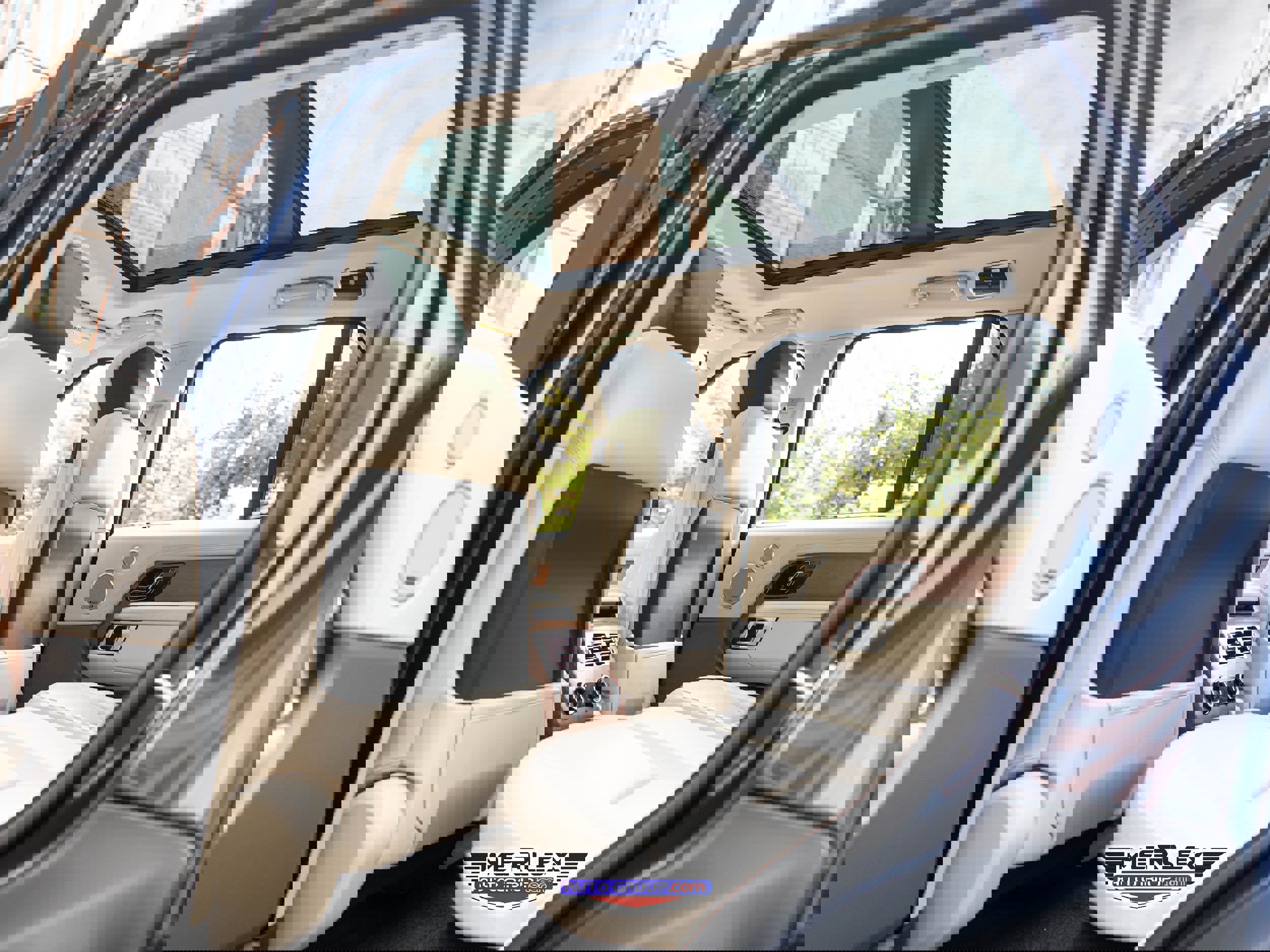 Used 2018 Land Rover Range Rover Supercharged image 21