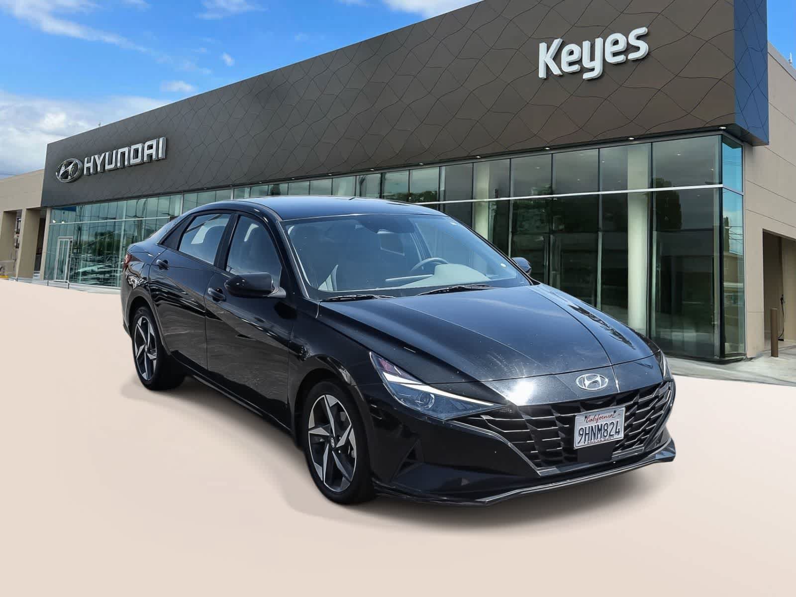 Certified 2023 Hyundai Elantra SEL w/ Convenience Package FWD image 3