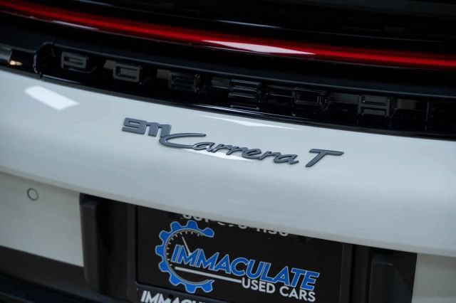 Used 2025 Porsche 911 Carrera T RWD image 10