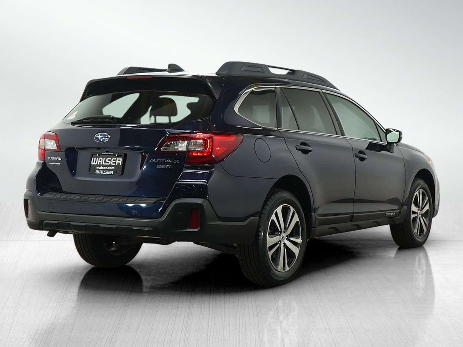 Used 2018 Subaru Outback 3.6R Limited image 5