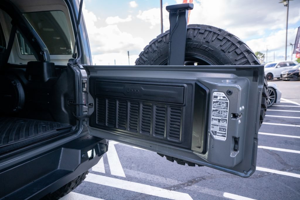 Used 2020 Jeep Wrangler Unlimited Rubicon AWD/4WD image 45