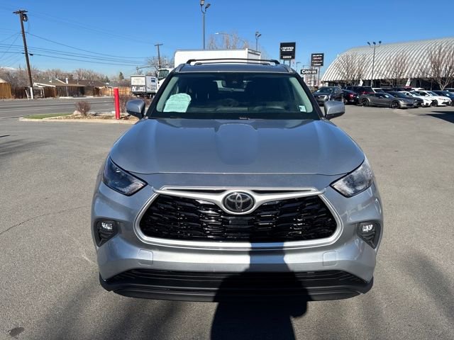 Used 2022 Toyota Highlander XLE image 9