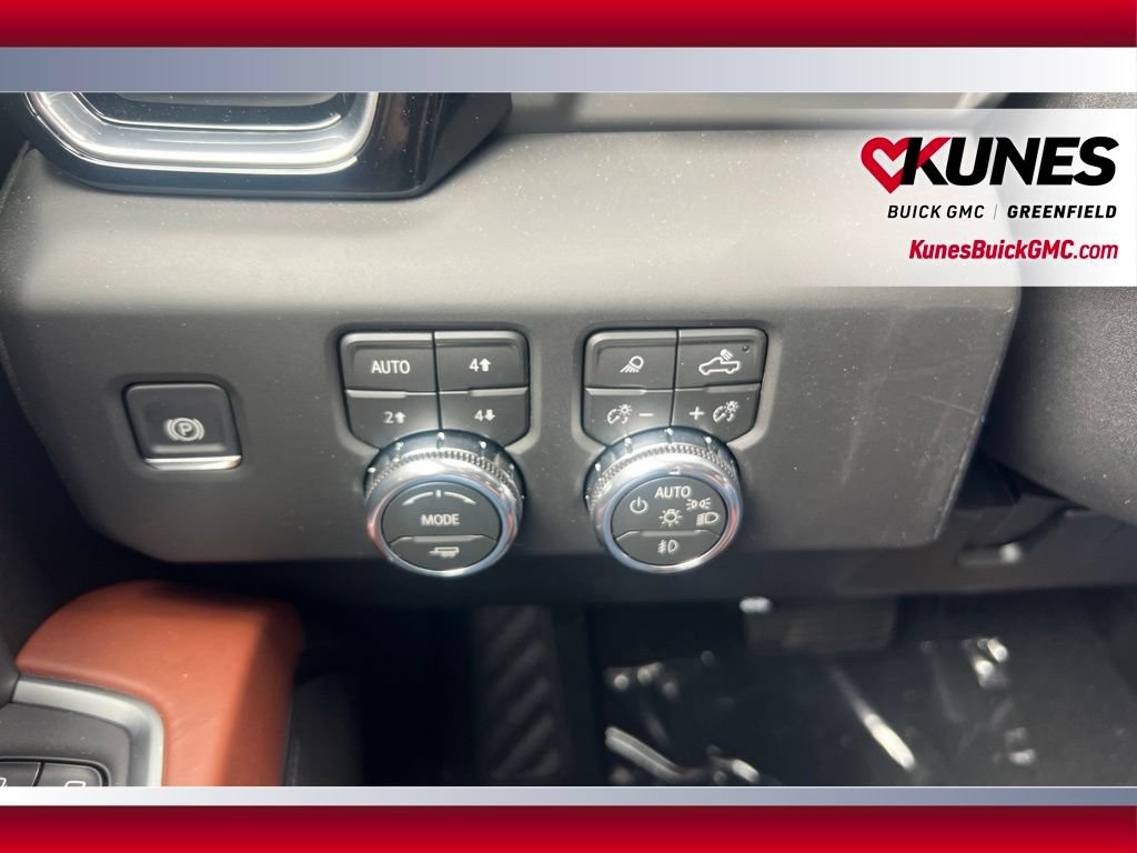 New 2026 GMC Sierra 3500 Denali Ultimate AWD/4WD image 22