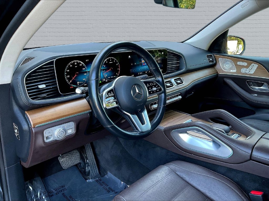 Used 2023 Mercedes-Benz GLS 450 4MATIC image 12