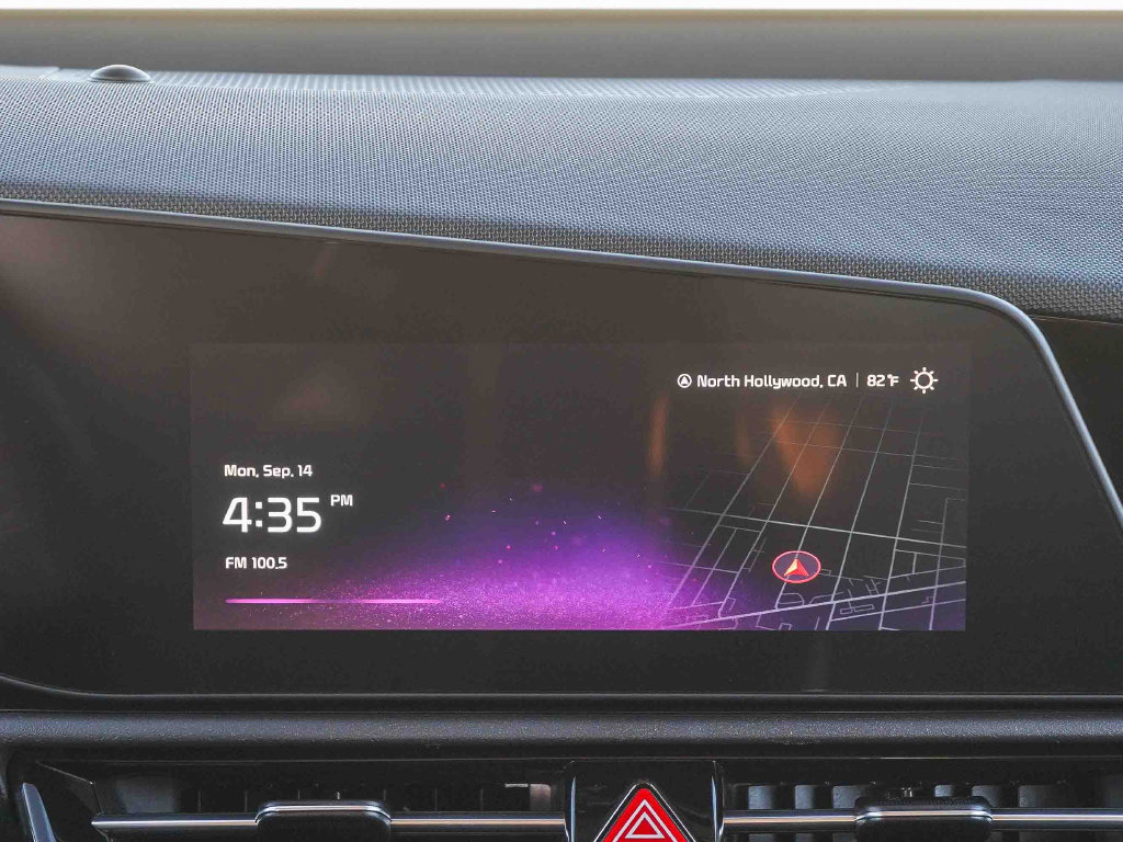 Used 2025 Kia Niro EX FWD image 14