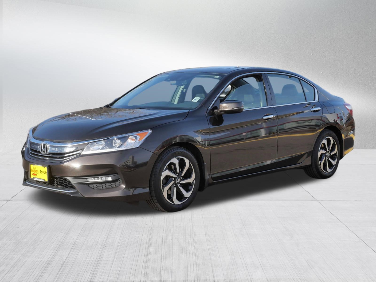Used 2016 Honda Accord EX-L image 3