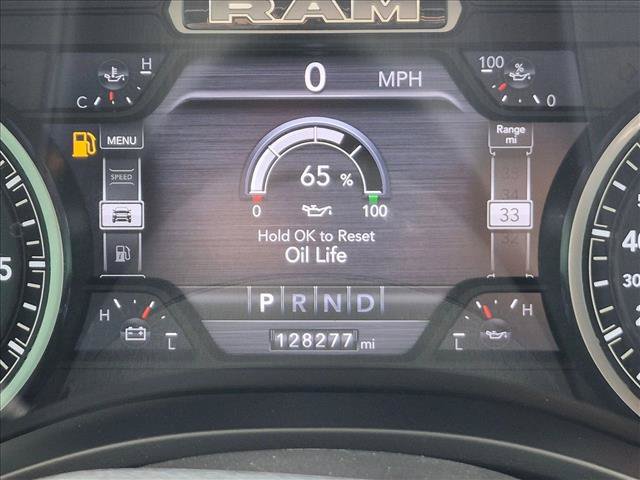 Used 2019 RAM 1500 Laramie AWD/4WD image 11