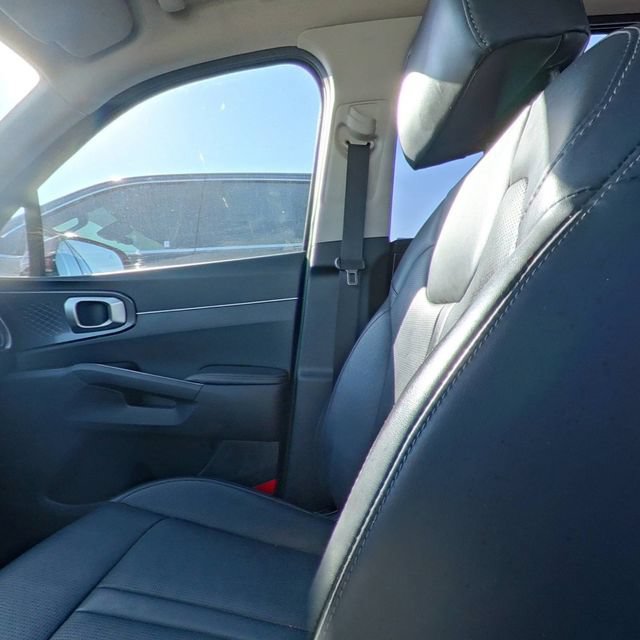 Certified 2024 Kia Sorento S w/ Panoramic Sunroof Package FWD image 29