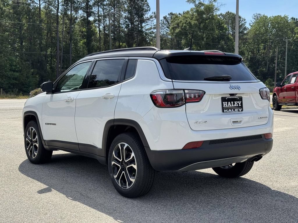 Used 2022 Jeep Compass Limited AWD/4WD image 23