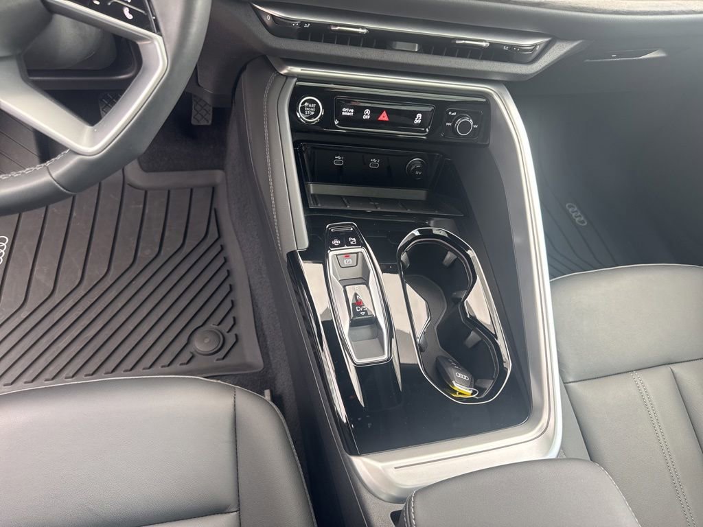 Certified 2025 Audi Q5 Premium w/ Premium Plus AWD/4WD image 32