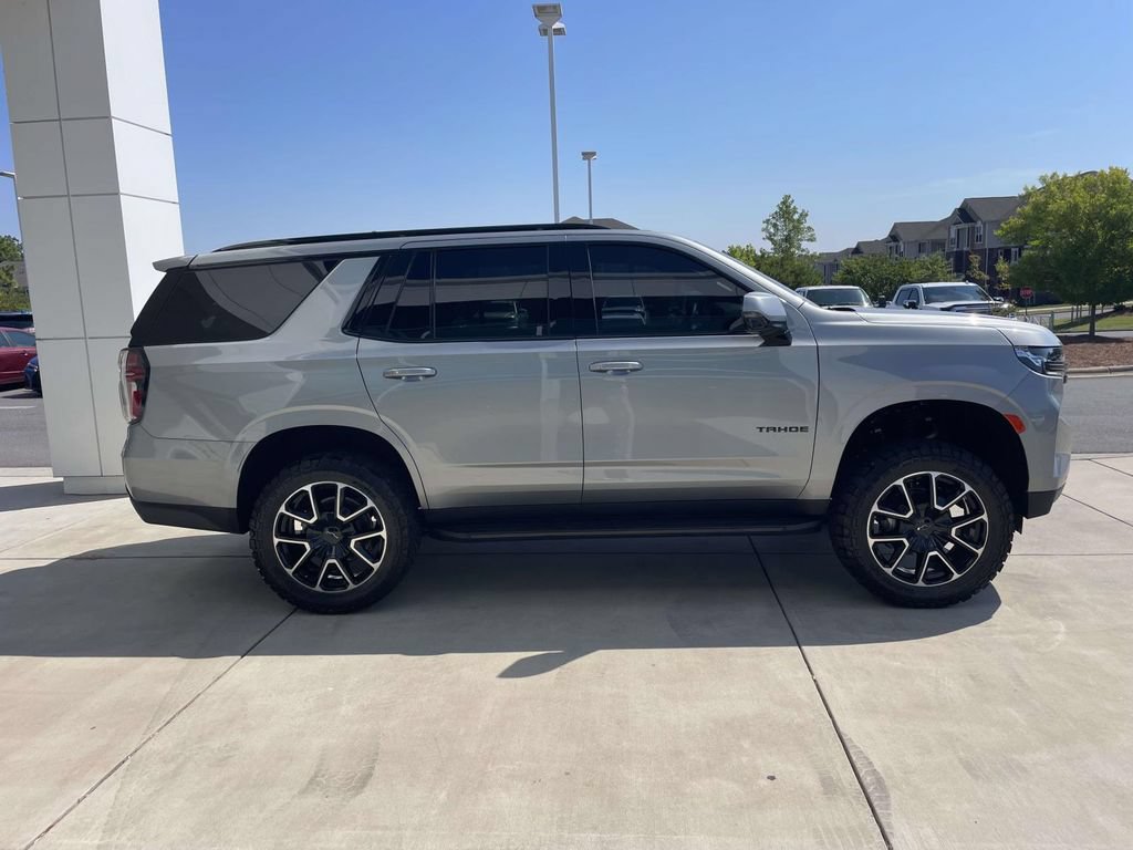 Used 2024 Chevrolet Tahoe RST w/ Luxury Package AWD/4WD image 6