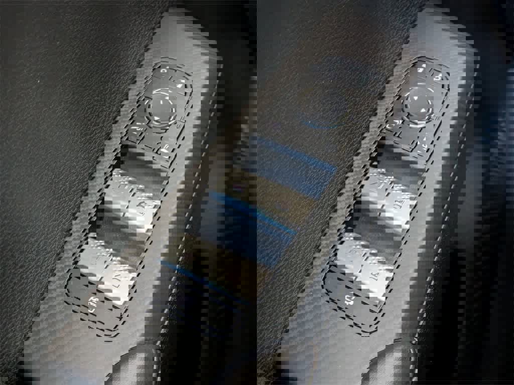 Used 2022 Mitsubishi Outlander ES image 26