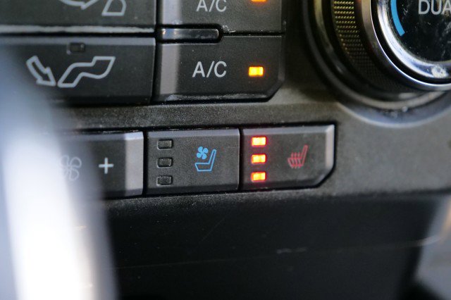 Used 2020 Ford F150 Raptor w/ Equipment Group 802A Luxury image 16