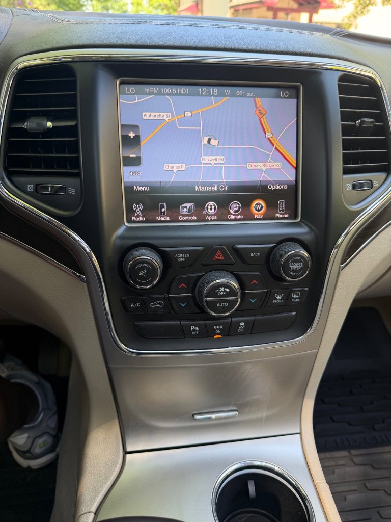 Used 2014 Jeep Grand Cherokee Overland RWD image 14