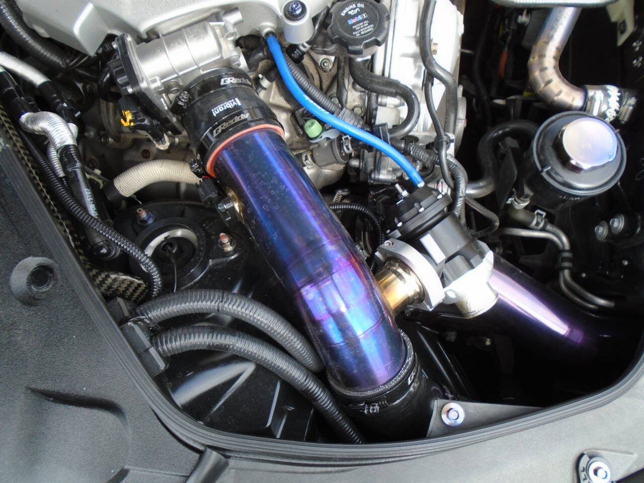 Used 2016 Nissan GT-R Premium AWD/4WD image 23