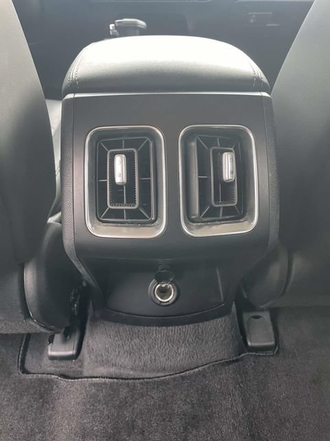 Used 2024 Kia Sorento S AWD/4WD image 12