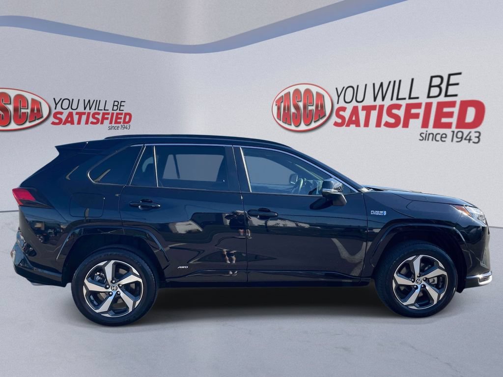 Used 2024 Toyota RAV4 SE w/ Weather & Moonroof Package AWD/4WD image 5