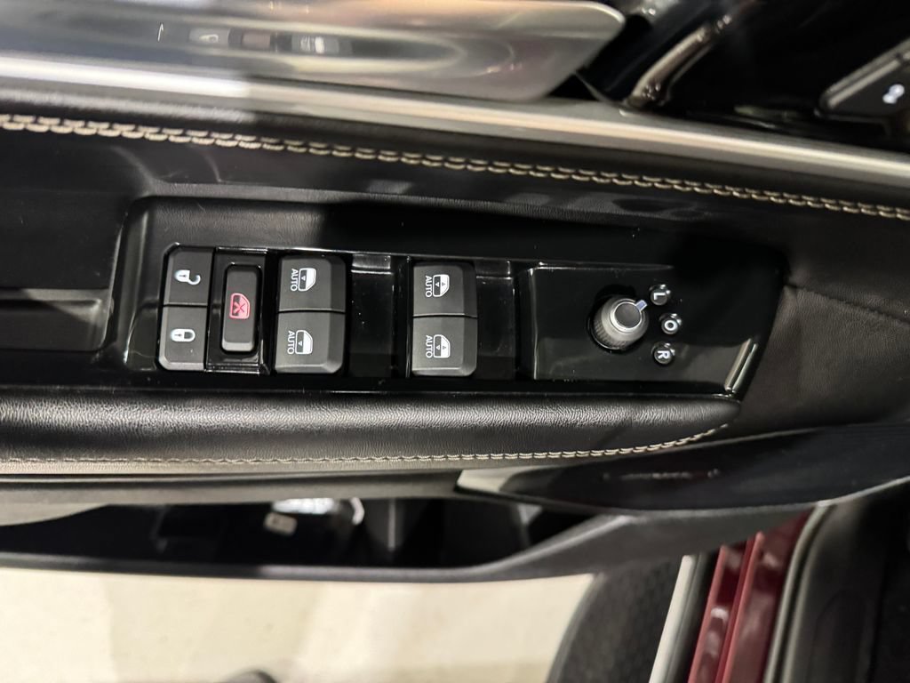 Used 2022 Jeep Wagoneer Series III w/ Flexible Seating Group AWD/4WD image 18