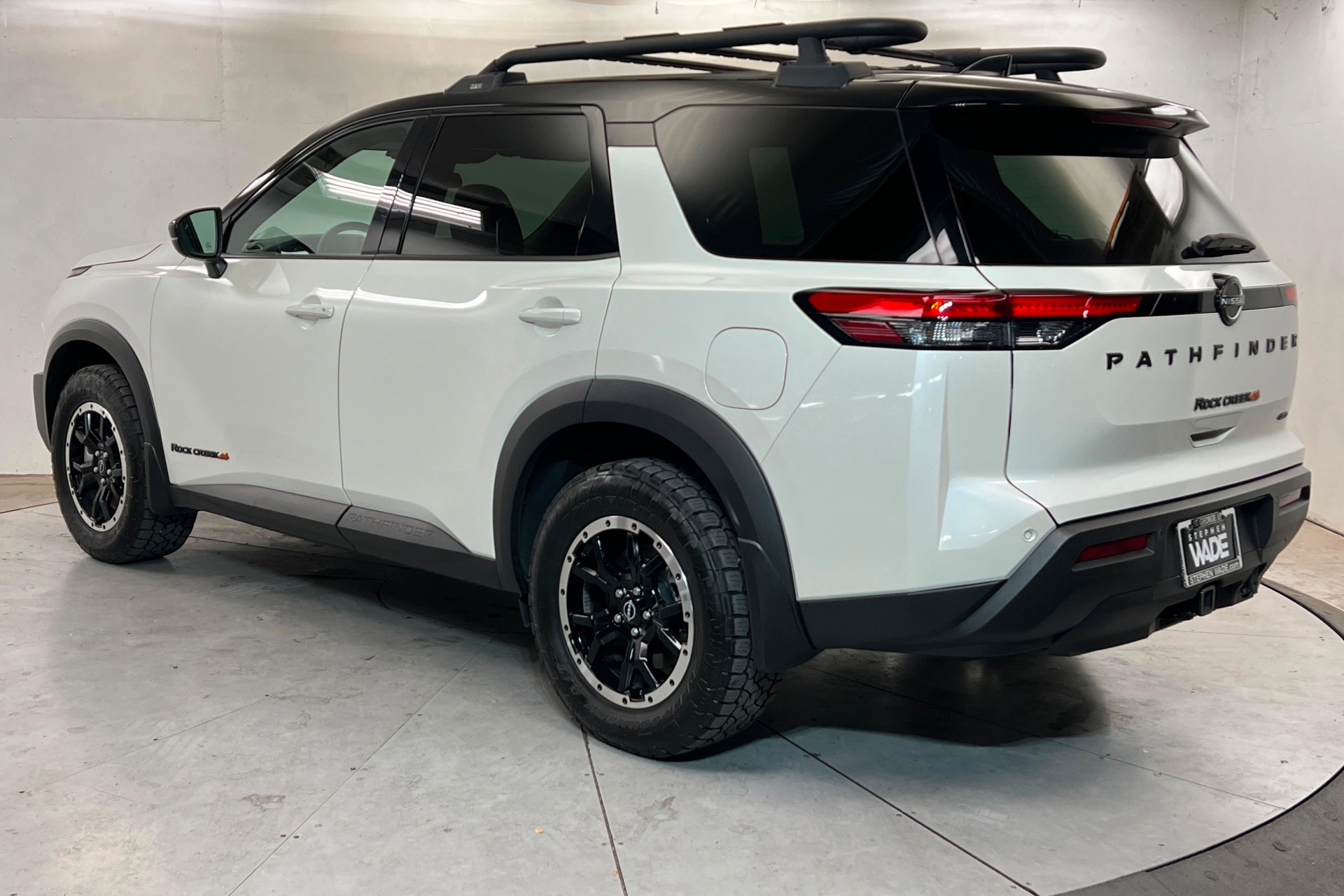 Used 2024 Nissan Pathfinder Rock Creek image 3