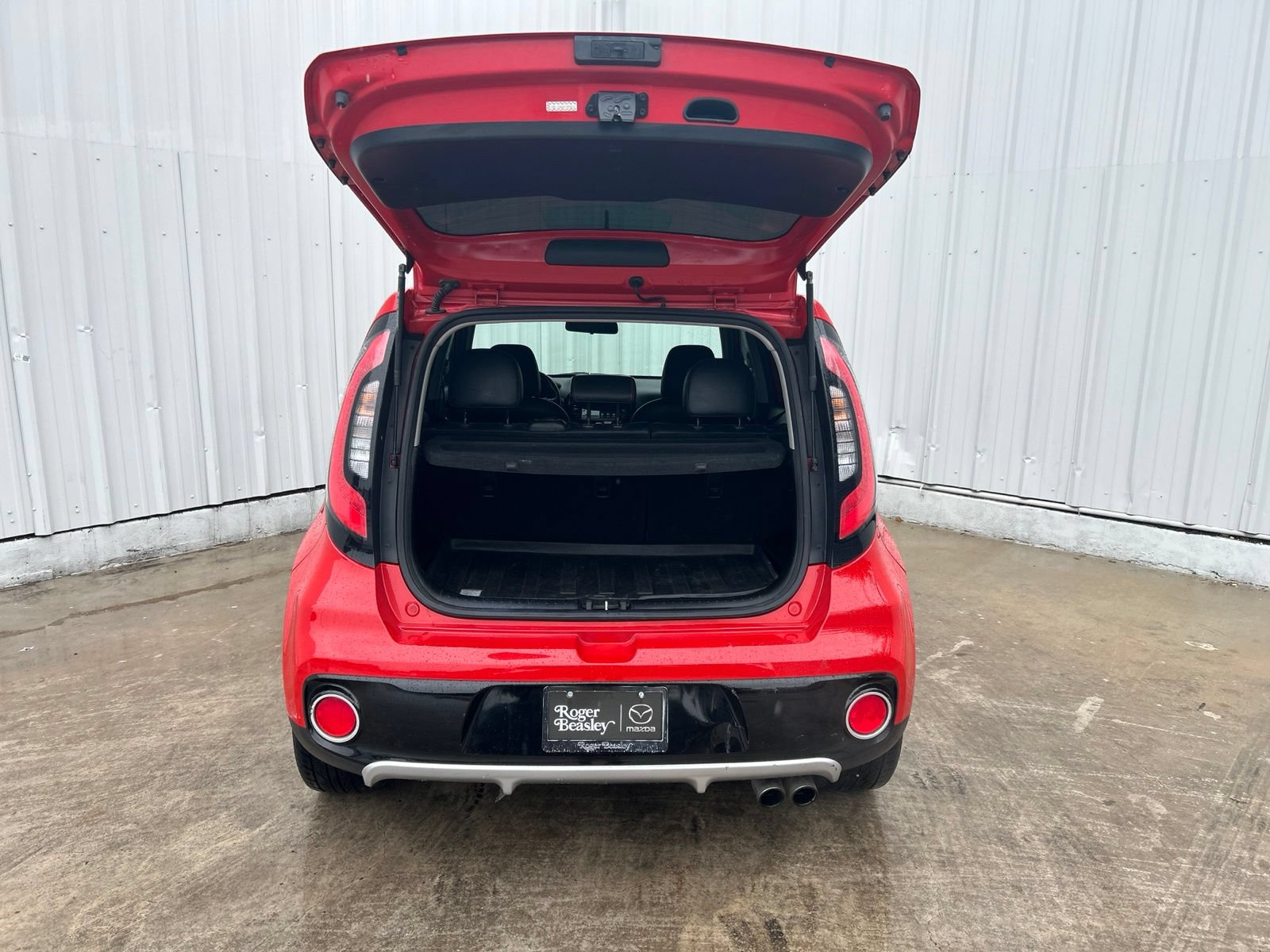 Used 2017 Kia Soul ! w/ Tech Package FWD image 8