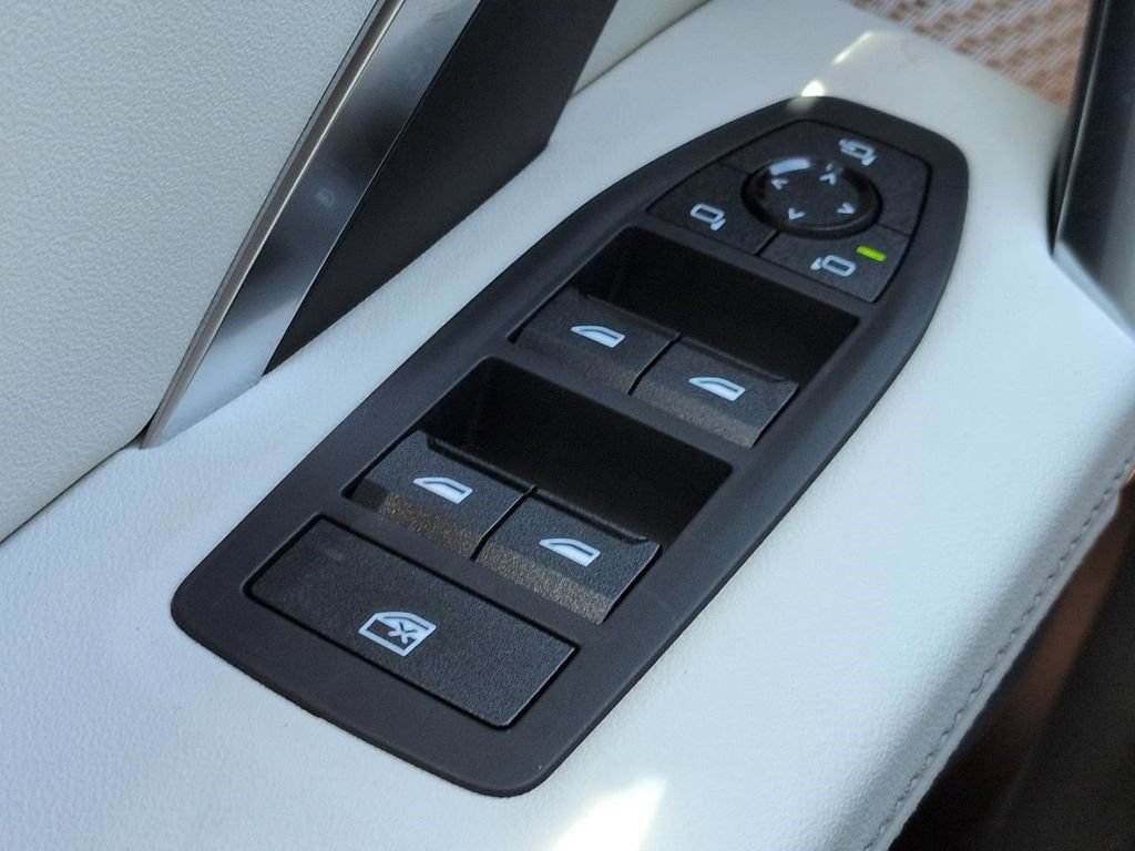 New 2026 BMW X1 xDrive28i w/ Technology Package AWD/4WD image 25