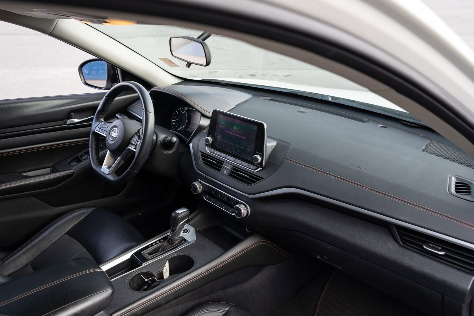 Used 2019 Nissan Altima 2.5 SR w/ SR Premium Package image 21