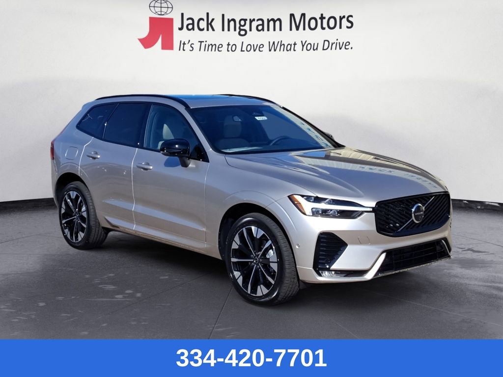New 2026 Volvo XC60 B5 Plus w/ Protection Package Premier image 7