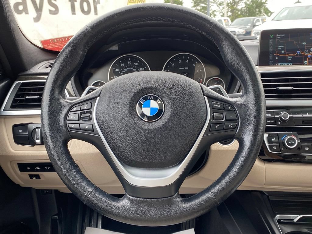 Used 2016 BMW 330e RWD image 21