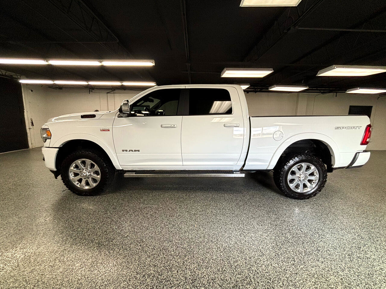 Used 2019 RAM 2500 Laramie image 11