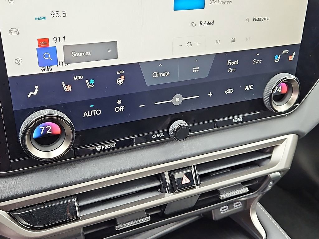 Used 2023 Lexus RX 350 Premium w/ Accessory Package (Z1) AWD/4WD image 17