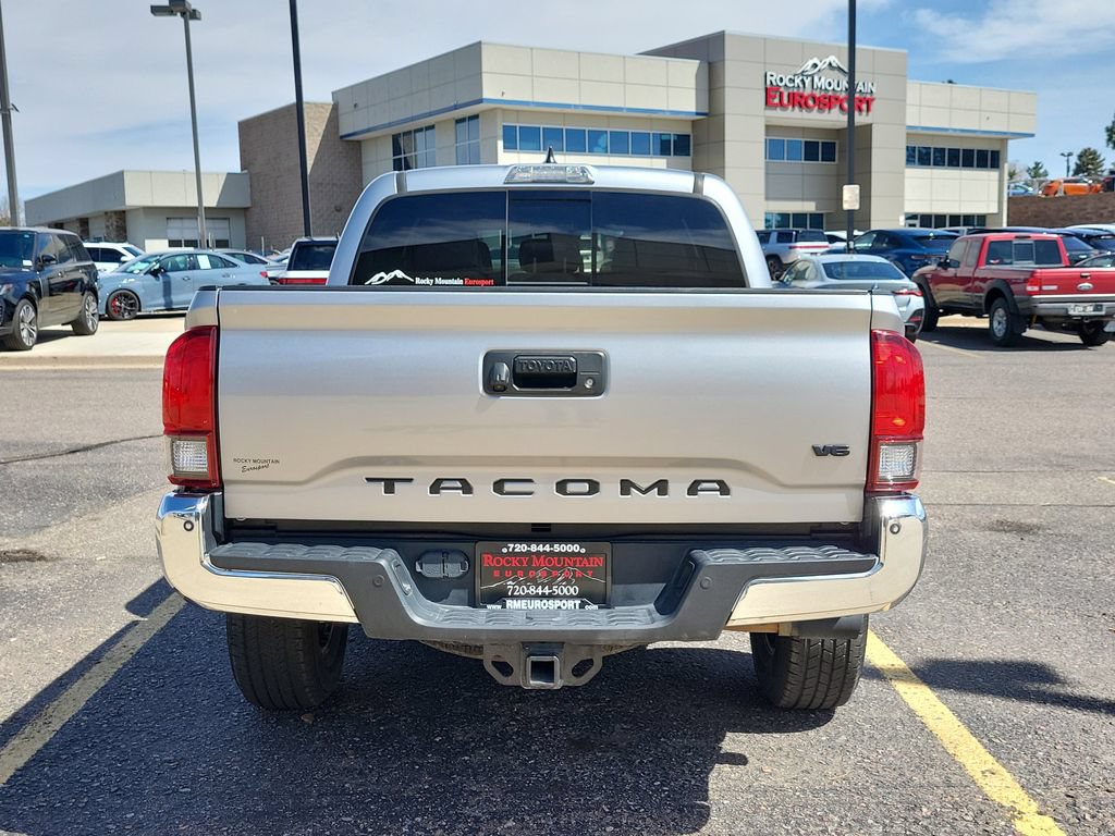 Used 2019 Toyota Tacoma TRD Off-Road w/ Technology Package AWD/4WD image 5