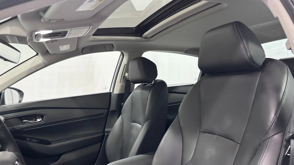 Used 2023 Honda Accord Touring image 12