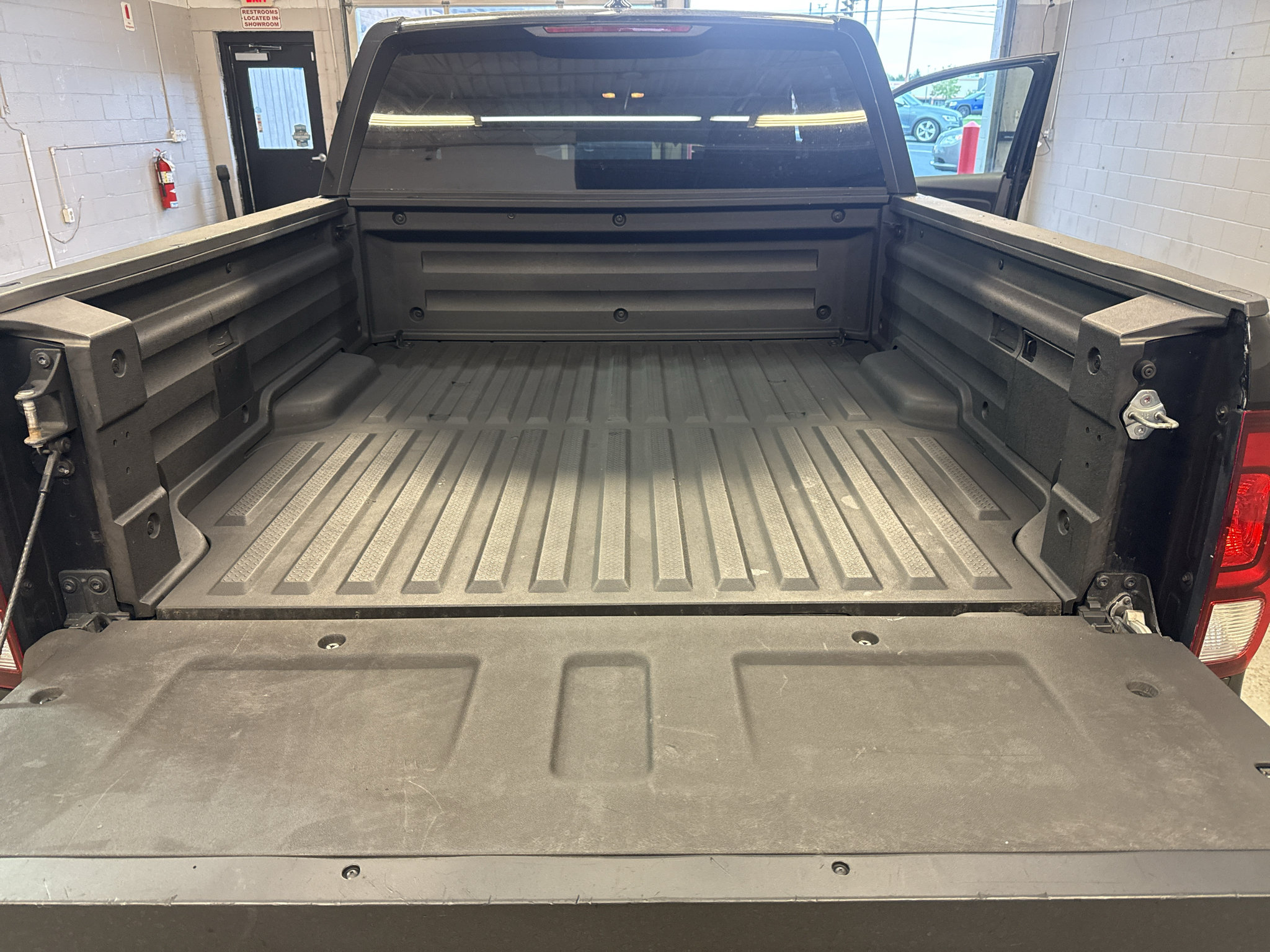Used 2021 Honda Ridgeline Sport image 29