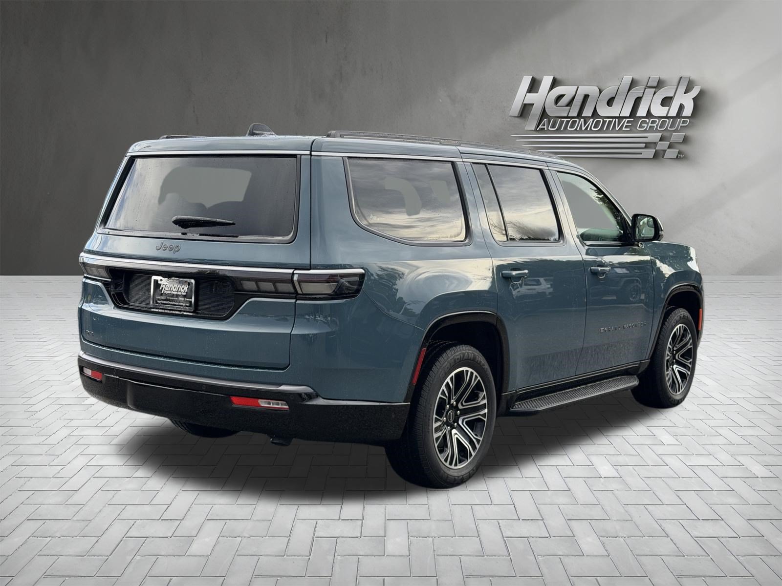 Used 2026 Jeep Grand Wagoneer 4WD w/ Premium Group I image 9