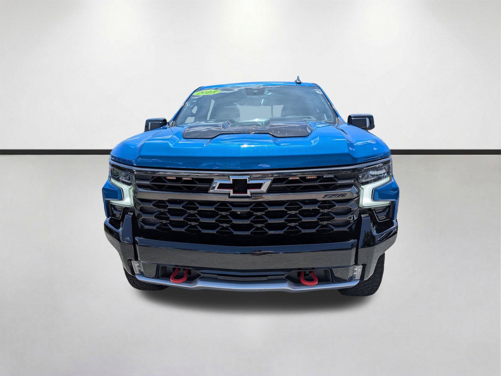 Used 2023 Chevrolet Silverado 1500 ZR2 w/ Technology Package AWD/4WD image 9