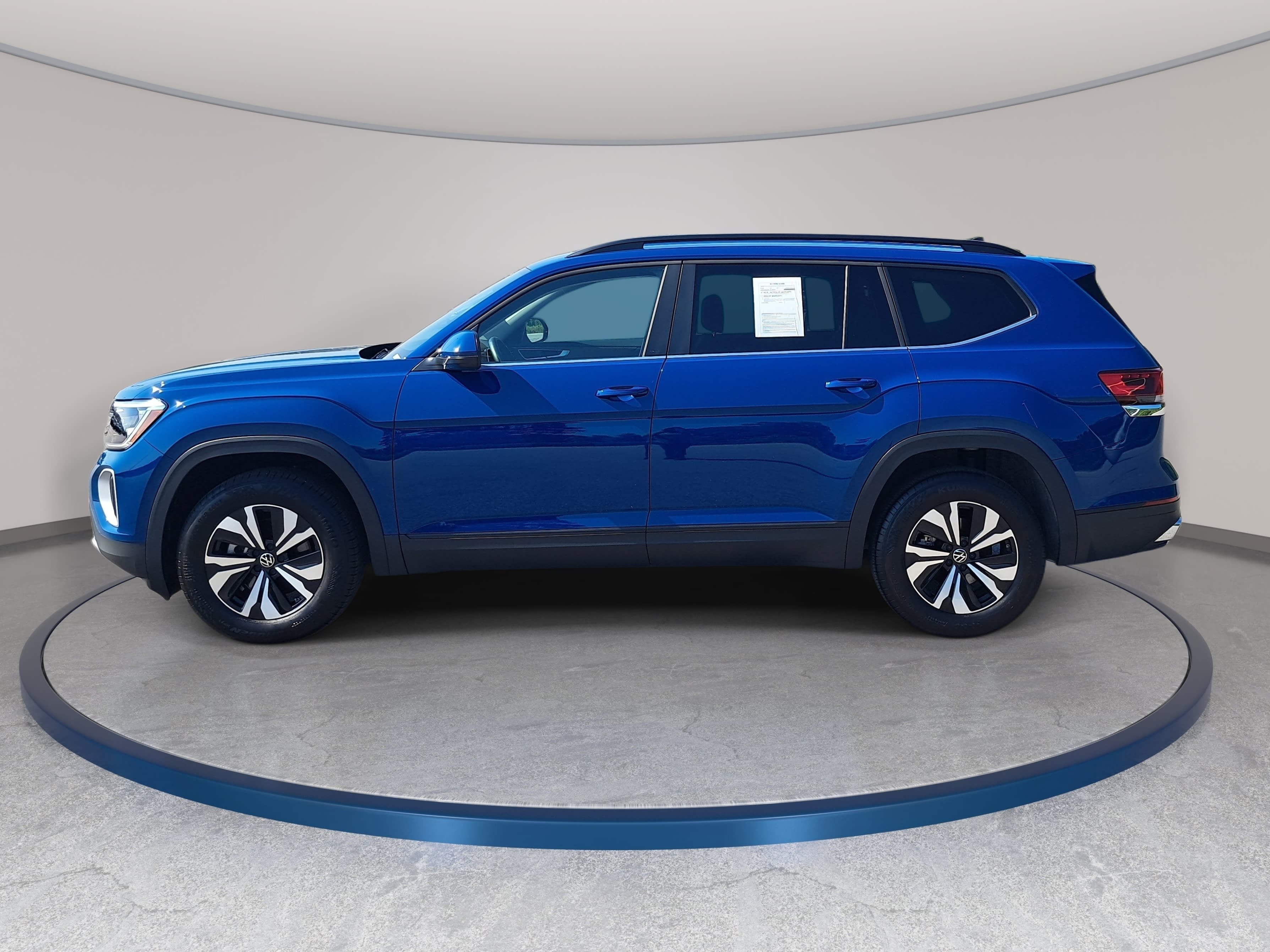 Used 2026 Volkswagen Atlas SE FWD image 8