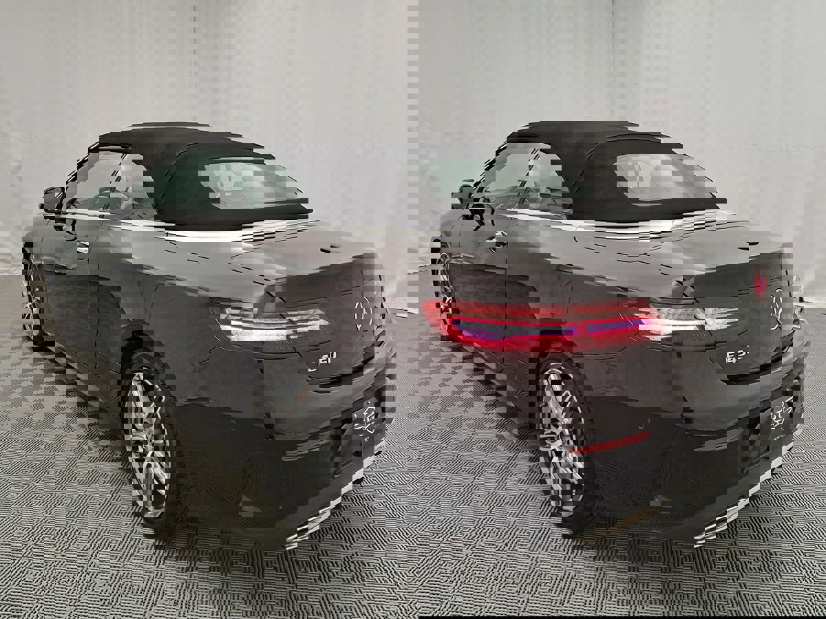 Used 2019 Mercedes-Benz E 450 4MATIC Cabriolet image 12