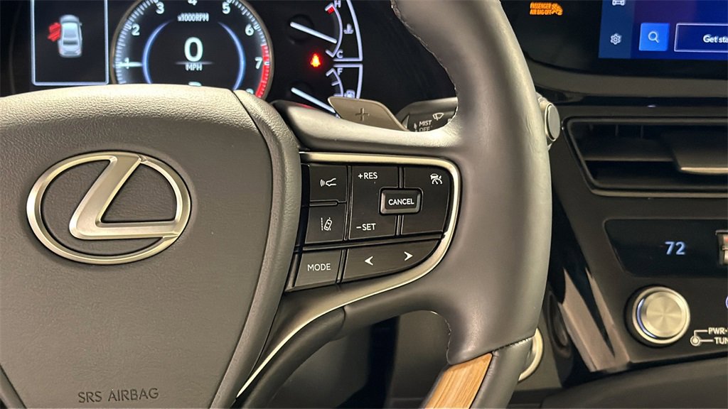 Certified 2025 Lexus ES 350 Ultra Luxury w/ Accessory Package (Z2) image 19