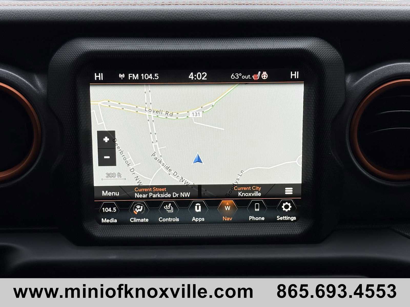 Used 2023 Jeep Gladiator Mojave w/ Cold Weather Group image 24