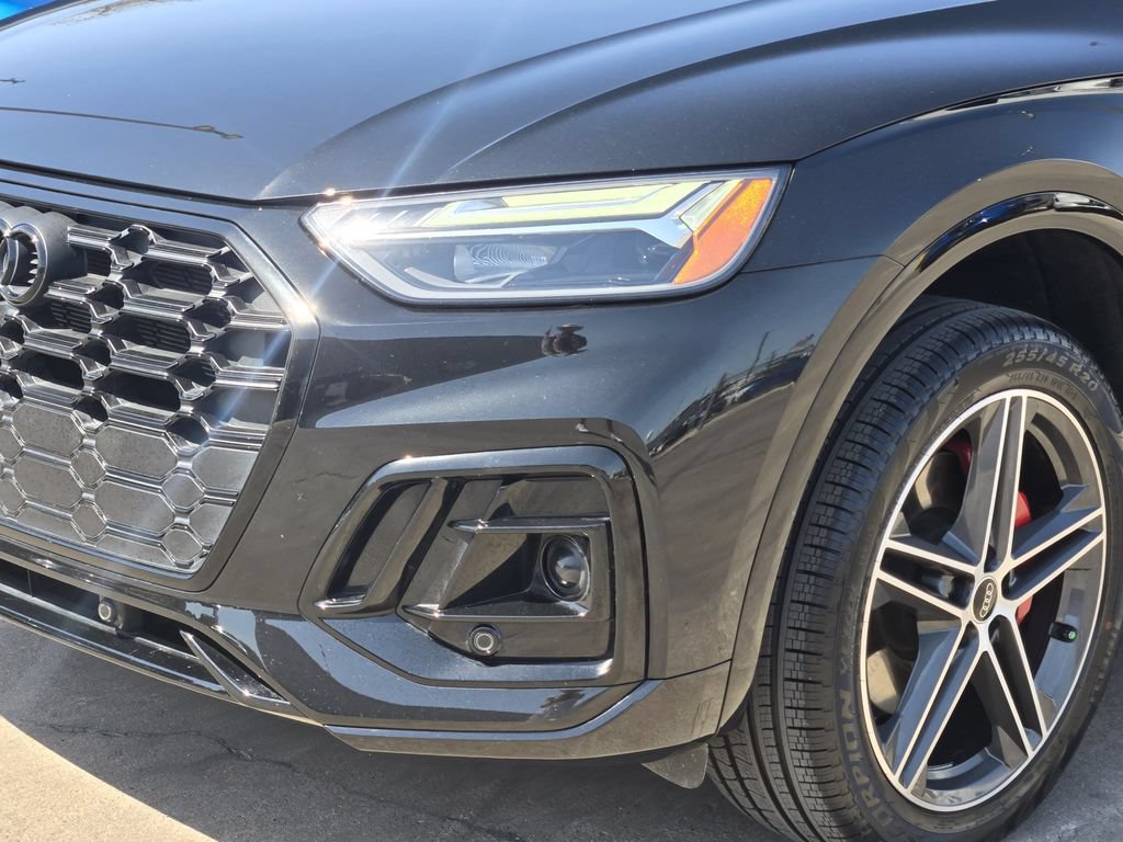 Certified 2025 Audi Q5 e Premium Plus AWD/4WD image 12