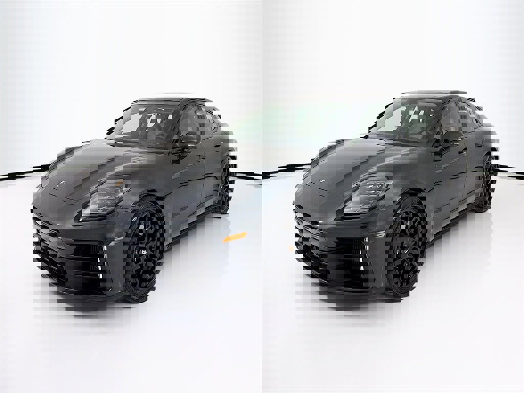 New 2026 Porsche Panamera 4