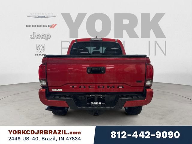 Used 2019 Toyota Tacoma TRD Sport image 4
