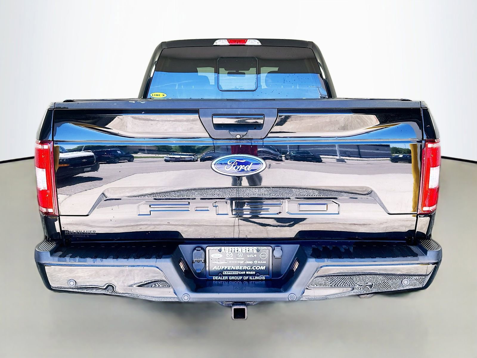 Used 2018 Ford F150 XLT w/ Equipment Group 302A Luxury AWD/4WD image 6