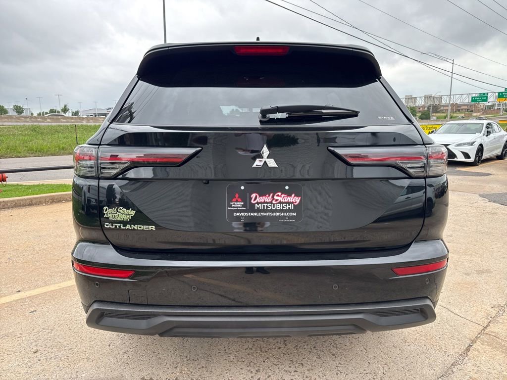 New 2026 Mitsubishi Outlander ES AWD/4WD image 5