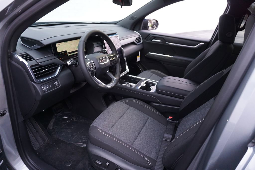 Used 2025 GMC Acadia Elevation FWD image 9