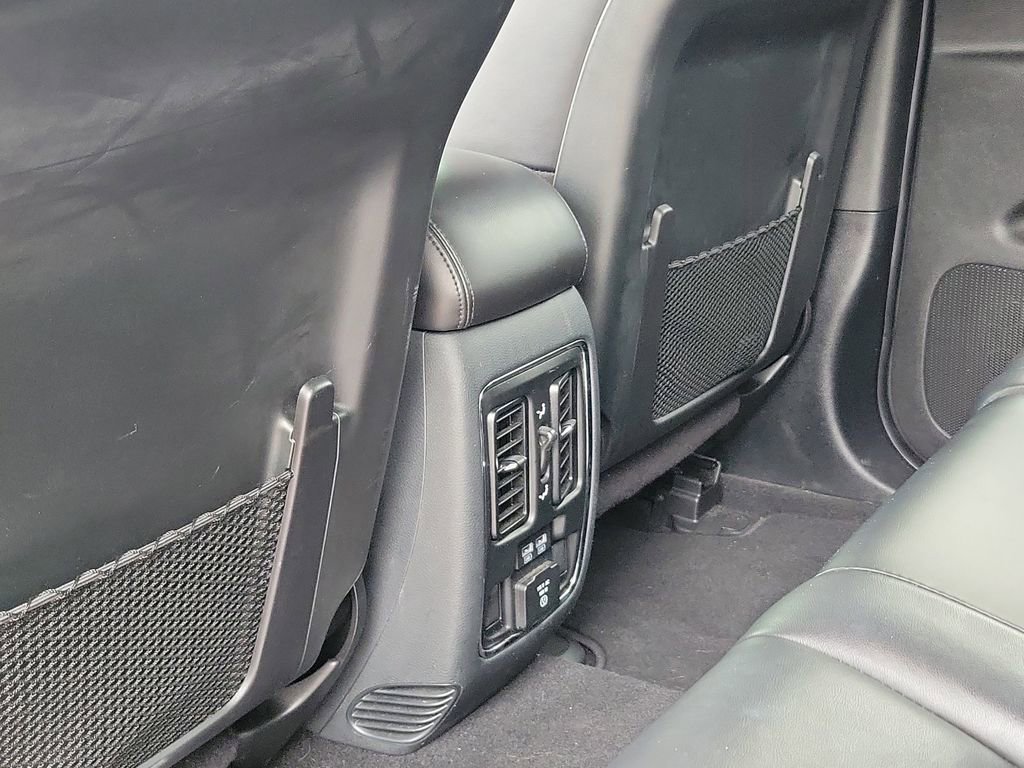 Used 2019 Jeep Grand Cherokee Limited AWD/4WD image 19
